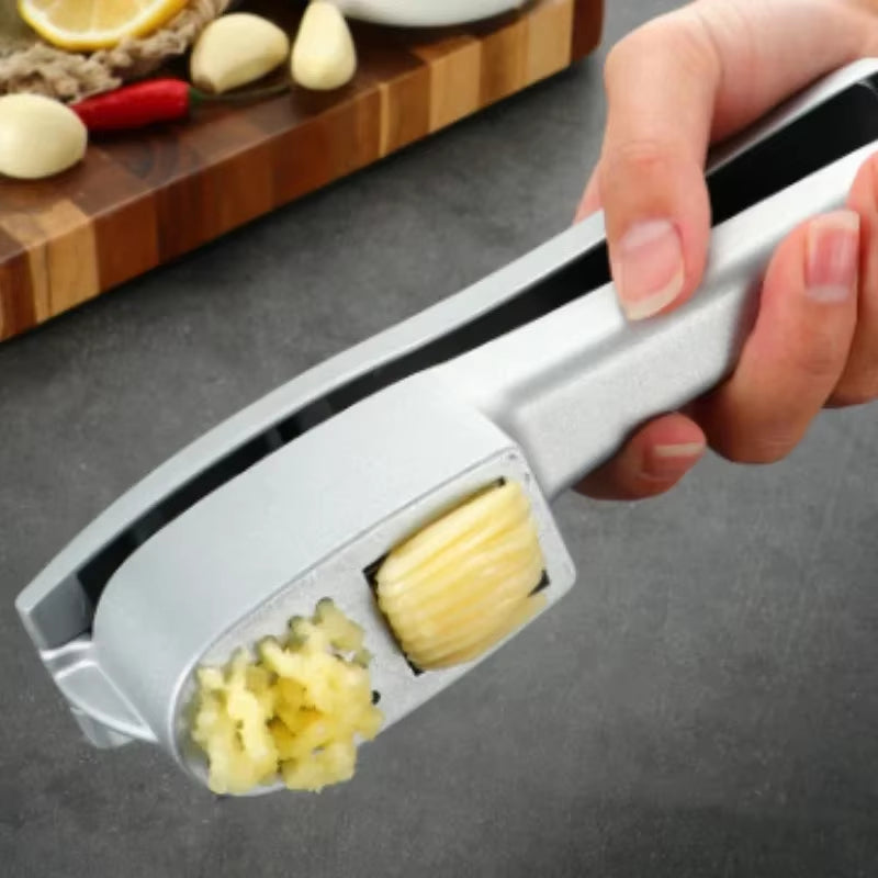 2 in 1 Multifunctional Garlic Press Garlic Slicer Zinc Alloy Manual Kitchen Gadget and Accessories Gadgets for Home